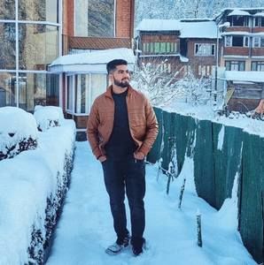 Meet your Posher, Ishan